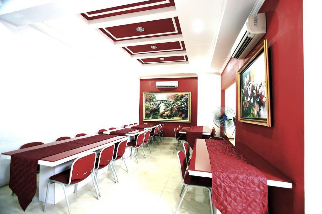 Reddoorz Plus @ Guntur Raya Setiabudi Jakarta Buitenkant foto